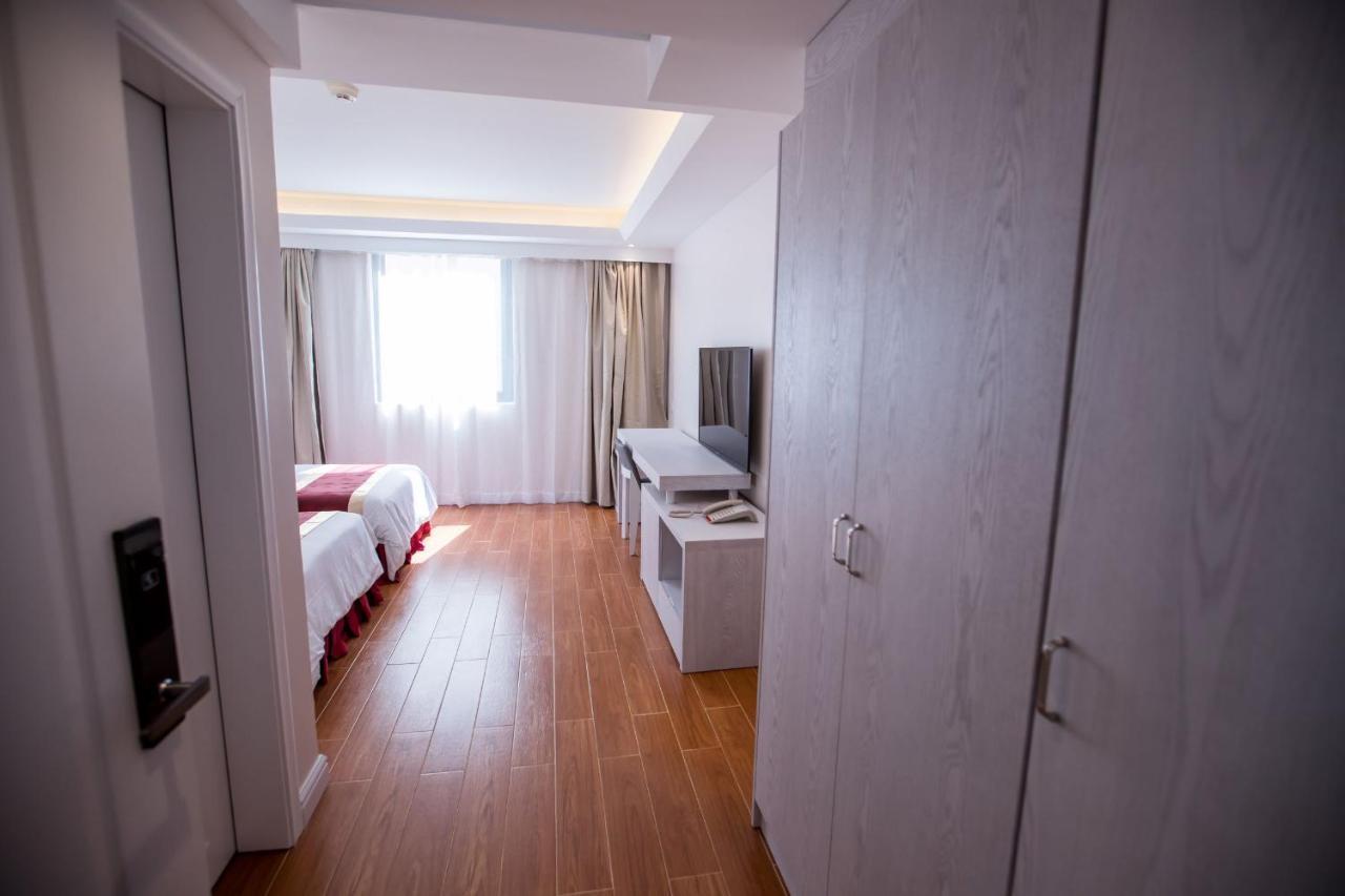 Hotel Americano غارابان المظهر الخارجي الصورة